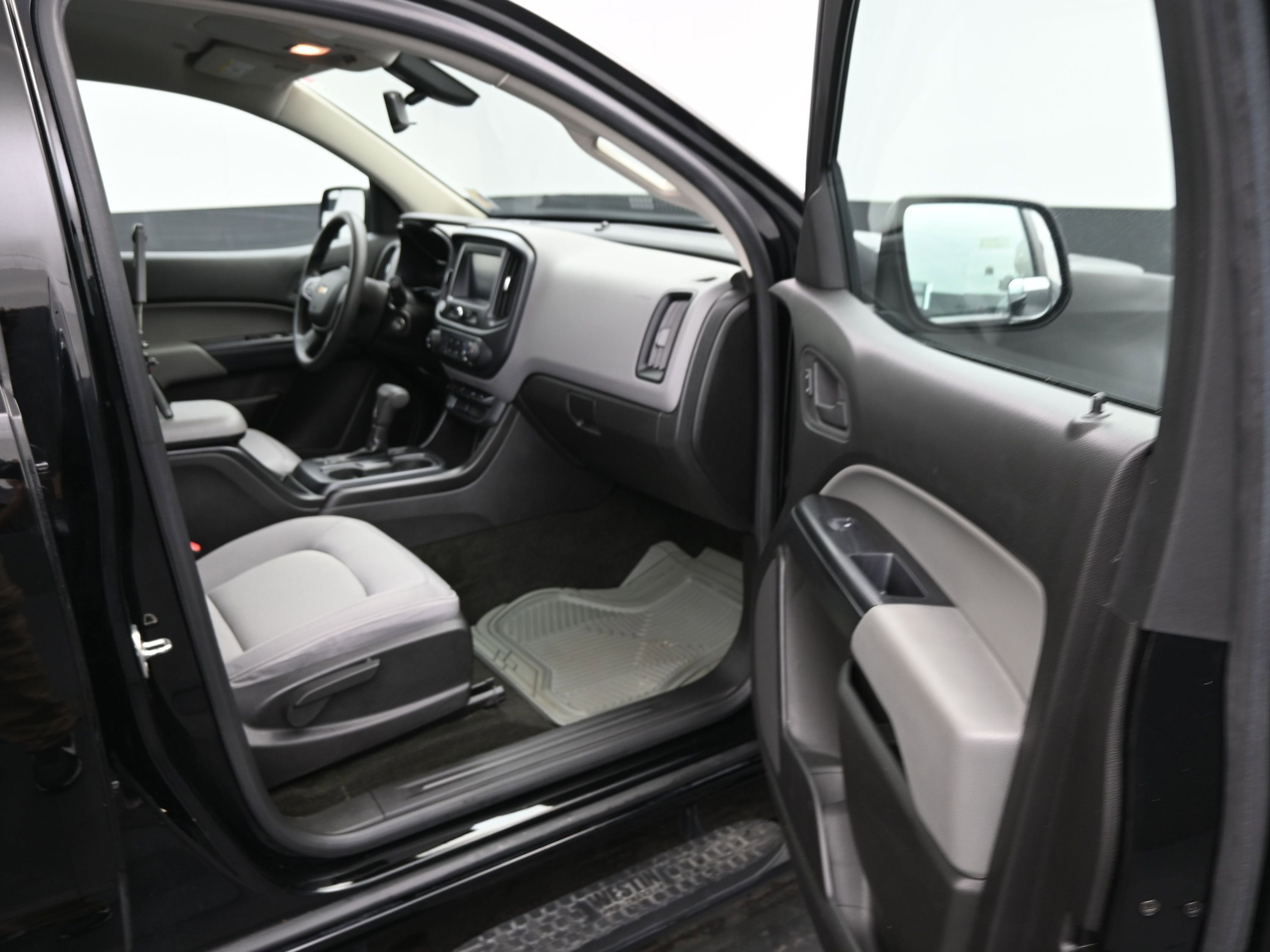 2017 Chevrolet Colorado 2WD WT