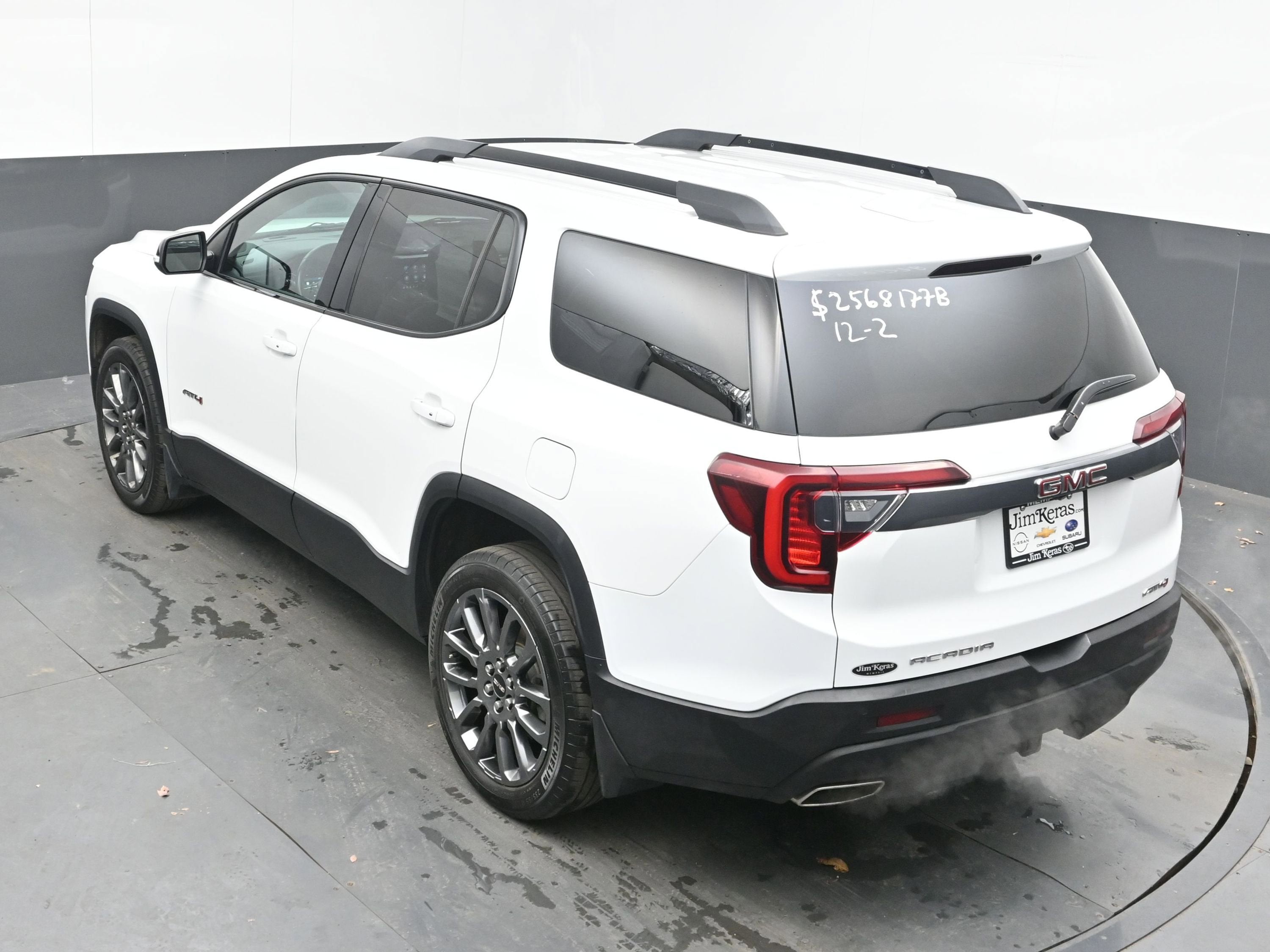 2021 GMC Acadia AT4