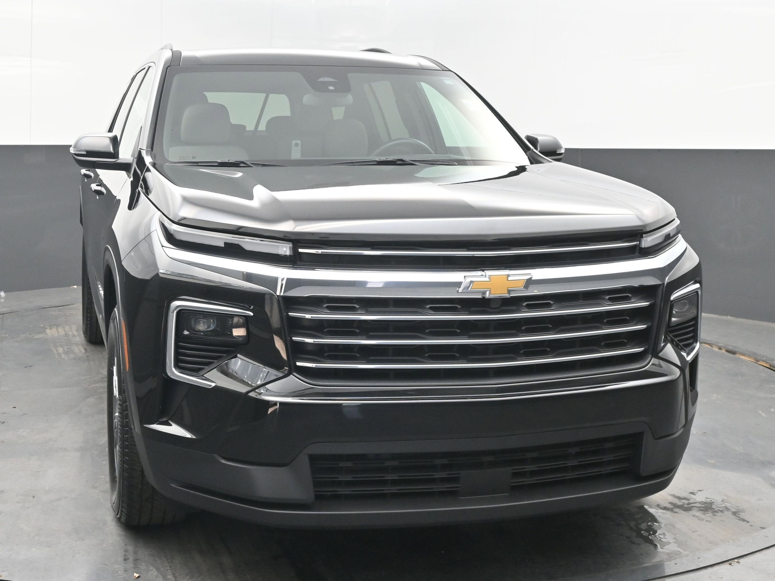 2025 Chevrolet Traverse FWD LT