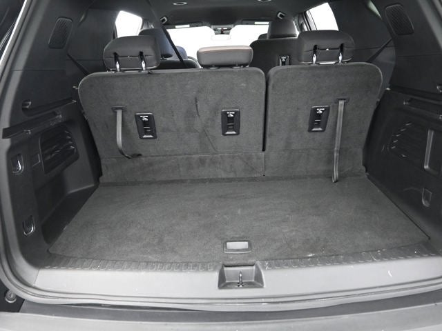 2025 Chevrolet Traverse FWD LT