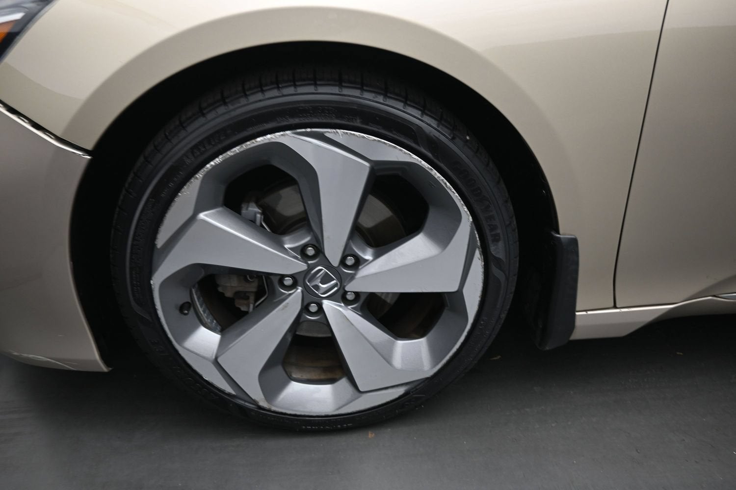 2019 Honda Accord Sedan Touring 2.0T
