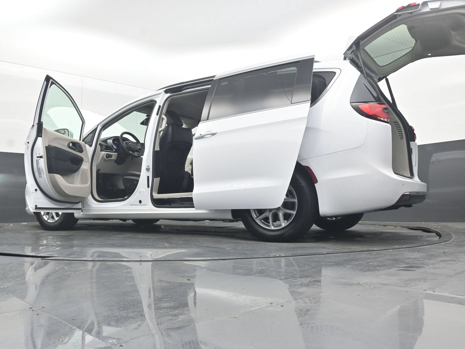 2022 Chrysler Pacifica Touring L
