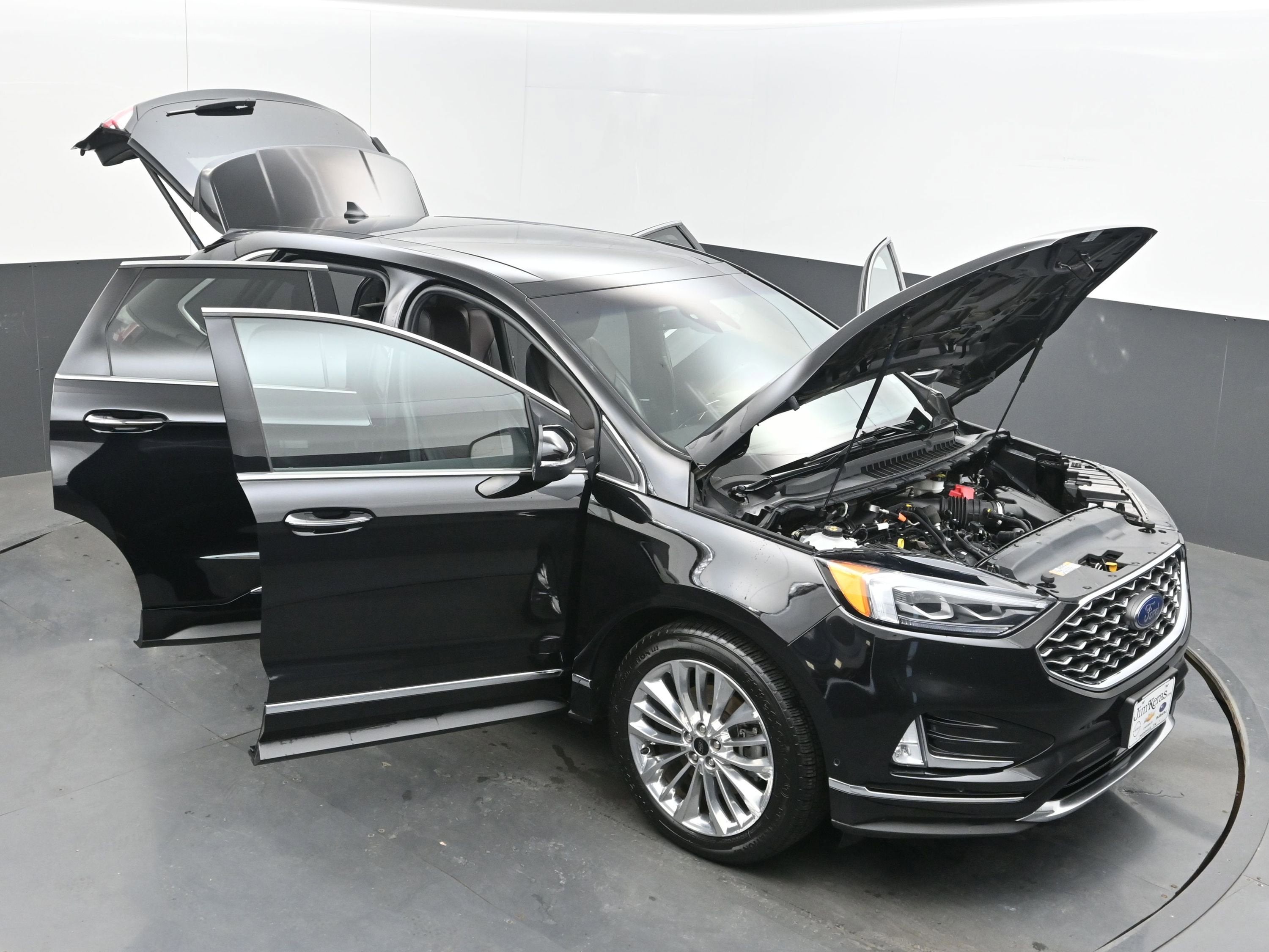 2020 Ford Edge Titanium