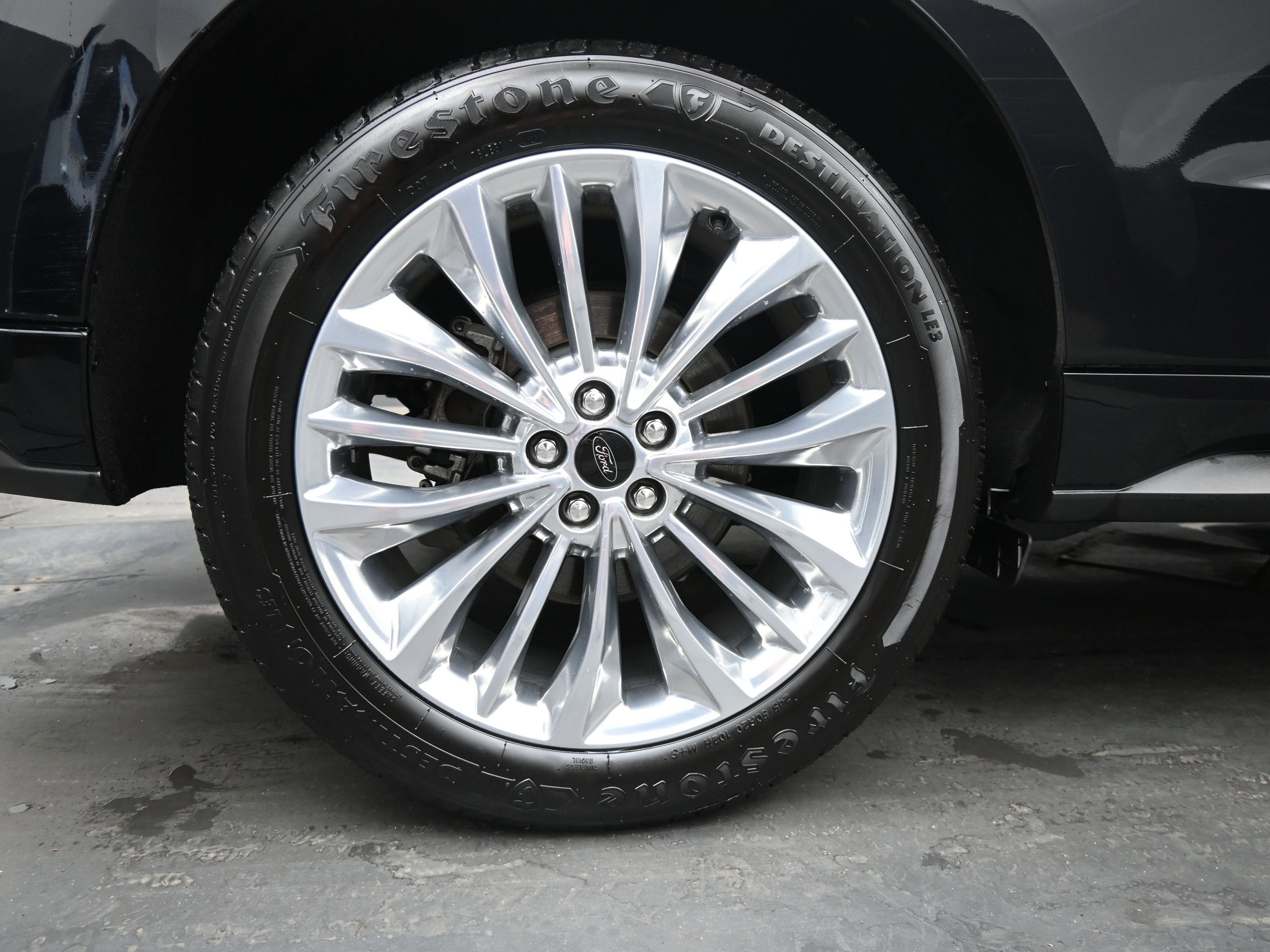 2020 Ford Edge Titanium