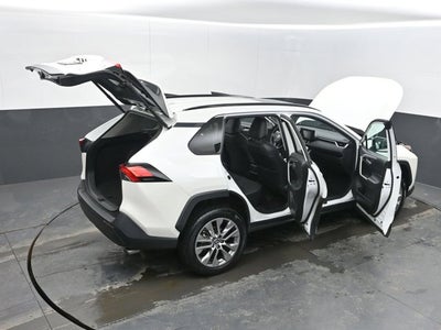 2022 Toyota RAV4 XLE Premium