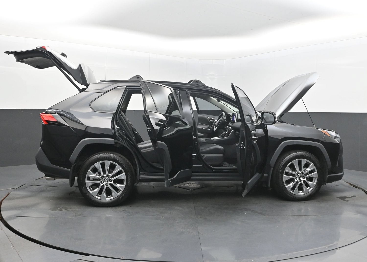 2024 Toyota RAV4 XLE Premium - Photo 44