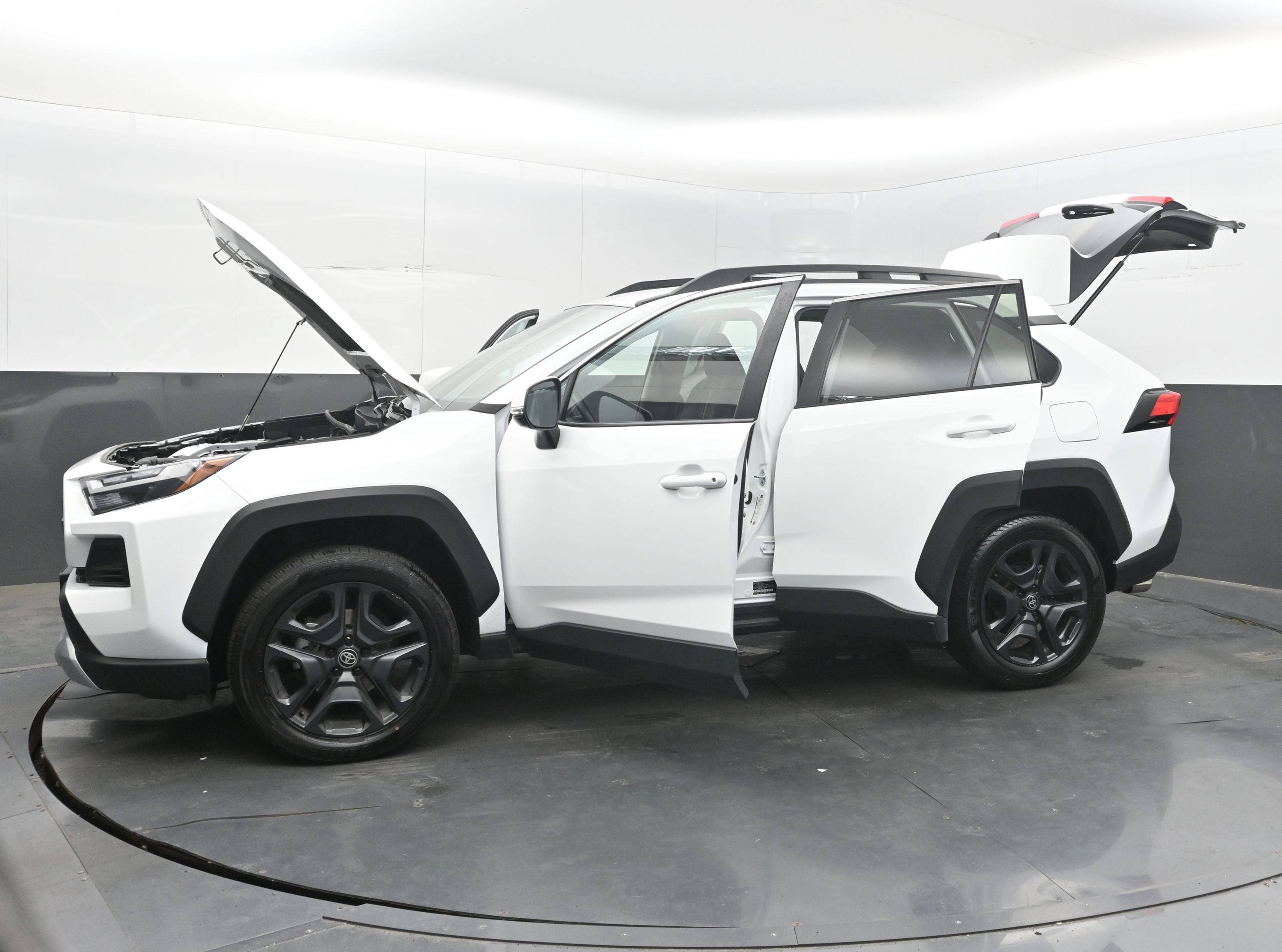 2024 Toyota RAV4 Adventure
