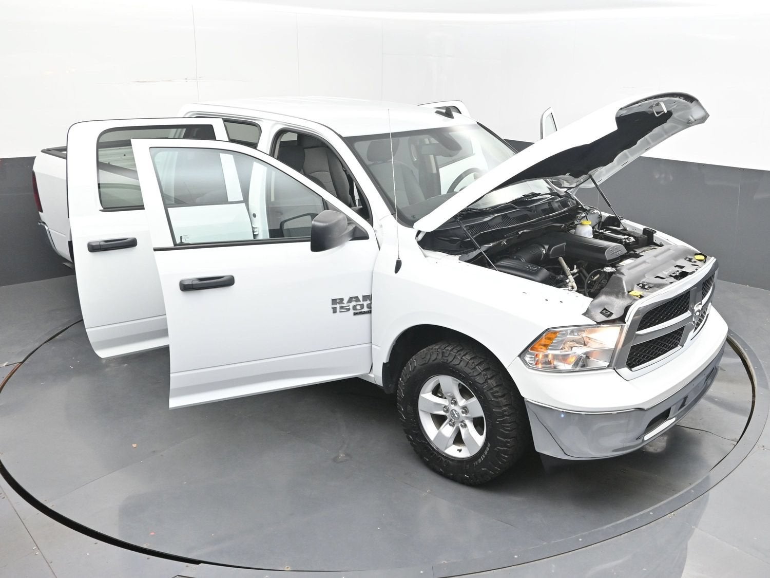 2023 RAM 1500 Classic SLT