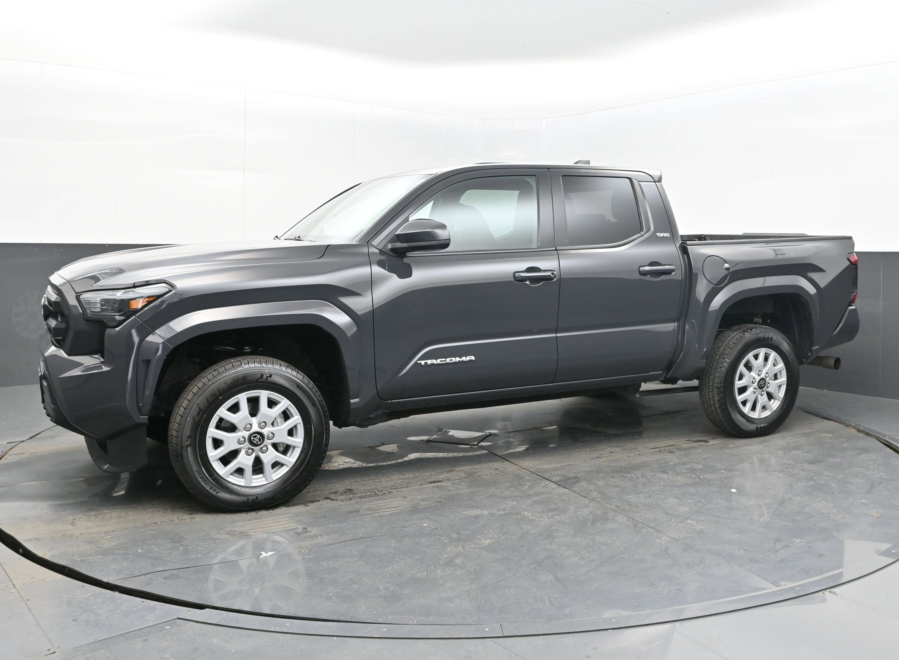 2024 Toyota Tacoma 2WD SR5