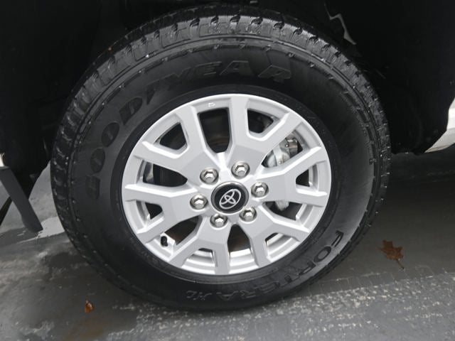 2024 Toyota Tacoma 2WD SR5