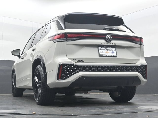 2026 Volkswagen Tiguan SE R-Line Black