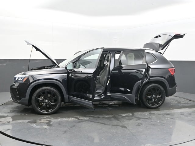 2022 Volkswagen Taos SE