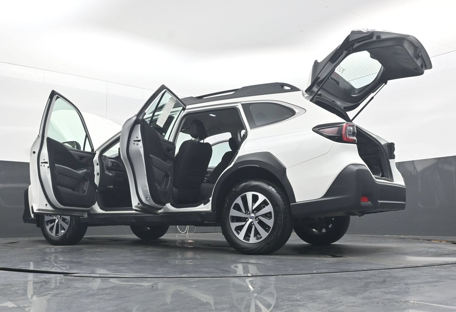 2025 Subaru Outback 2.5i