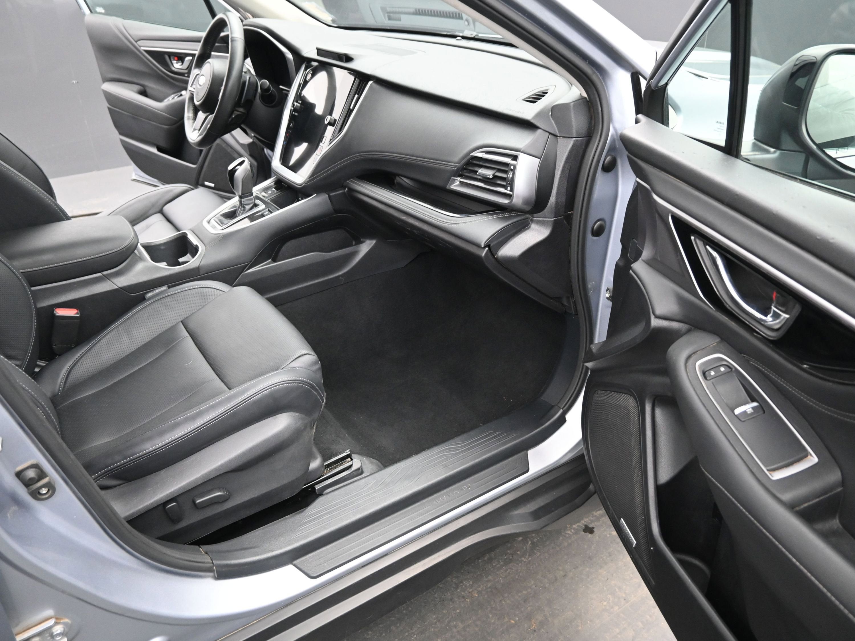 2023 Subaru Outback Touring