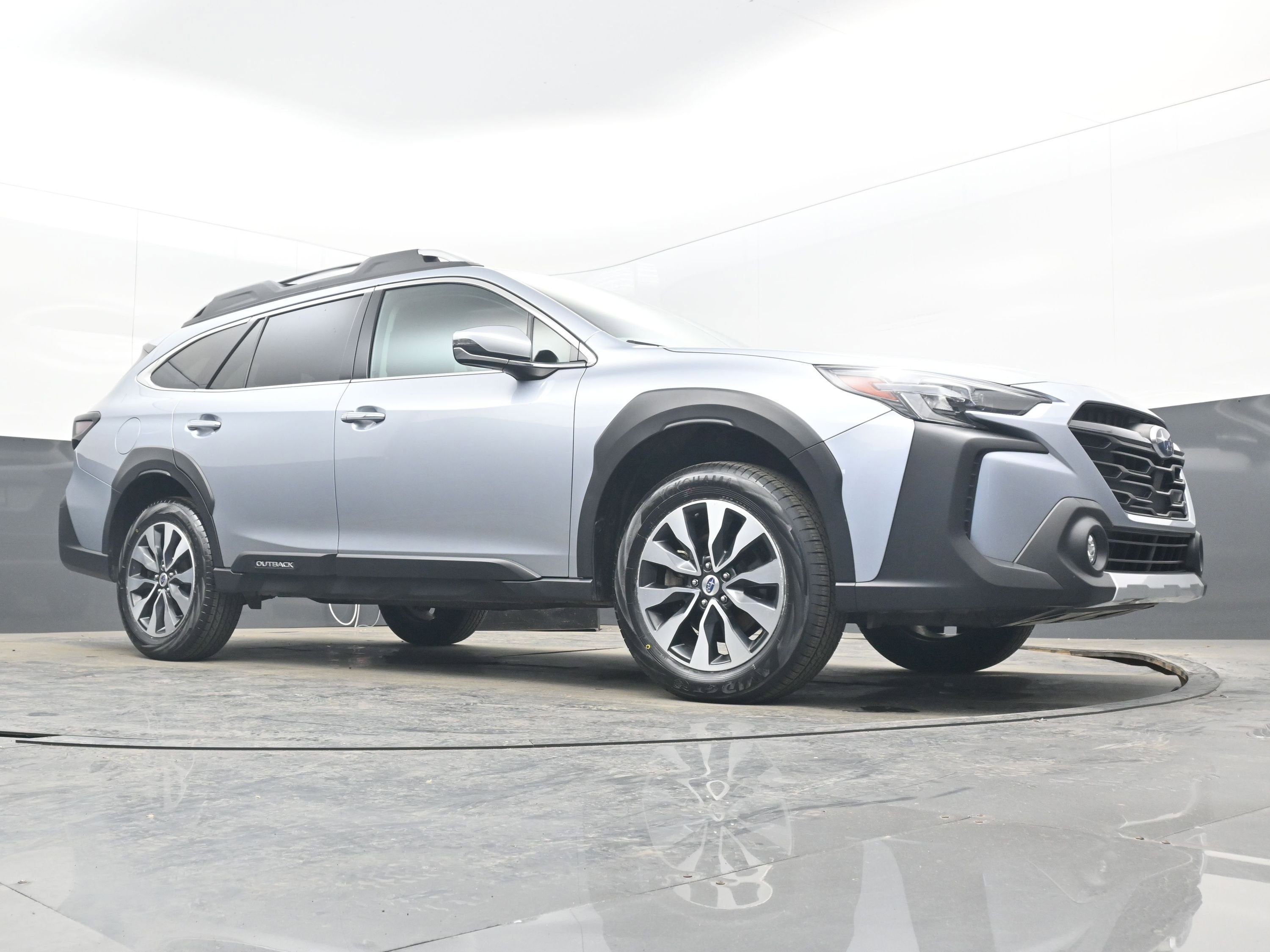 2023 Subaru Outback Touring