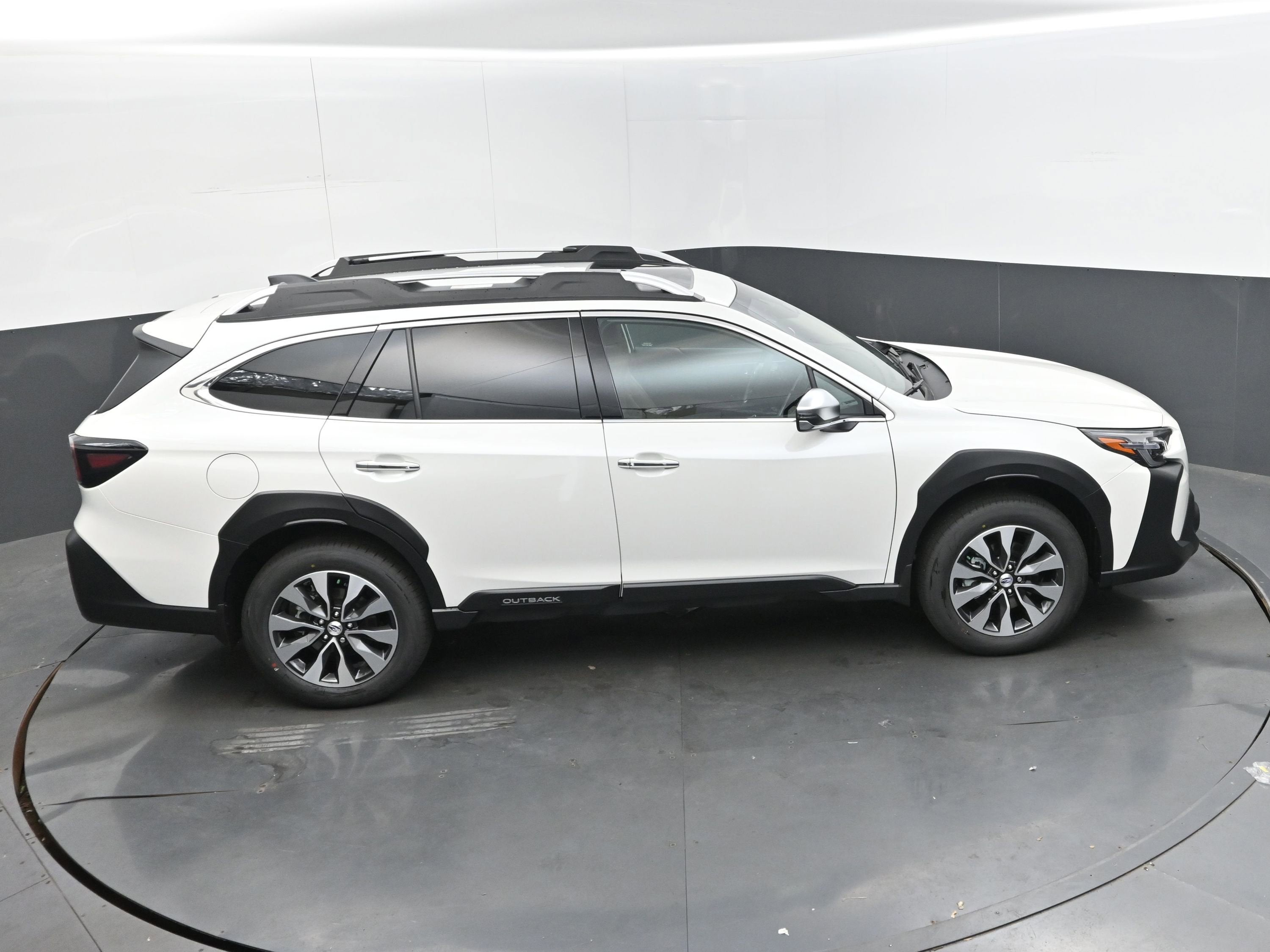 2025 Subaru Outback Touring