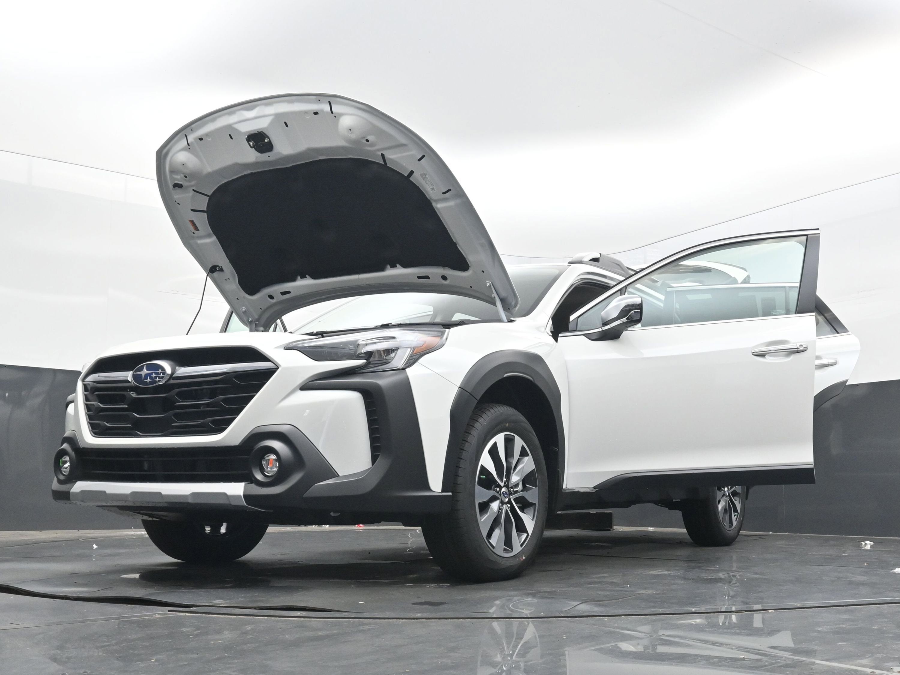 2025 Subaru Outback Touring