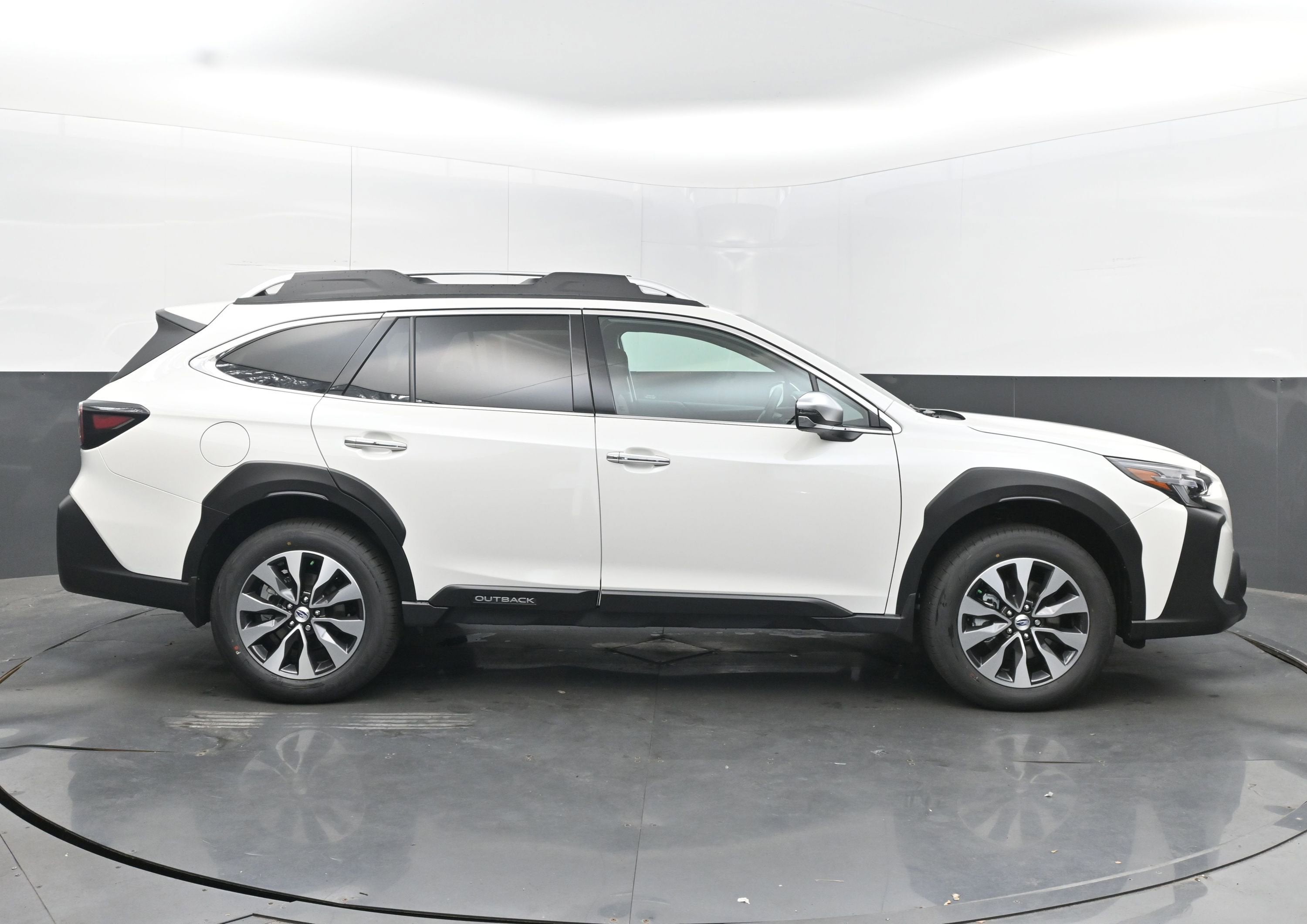 2025 Subaru Outback Touring