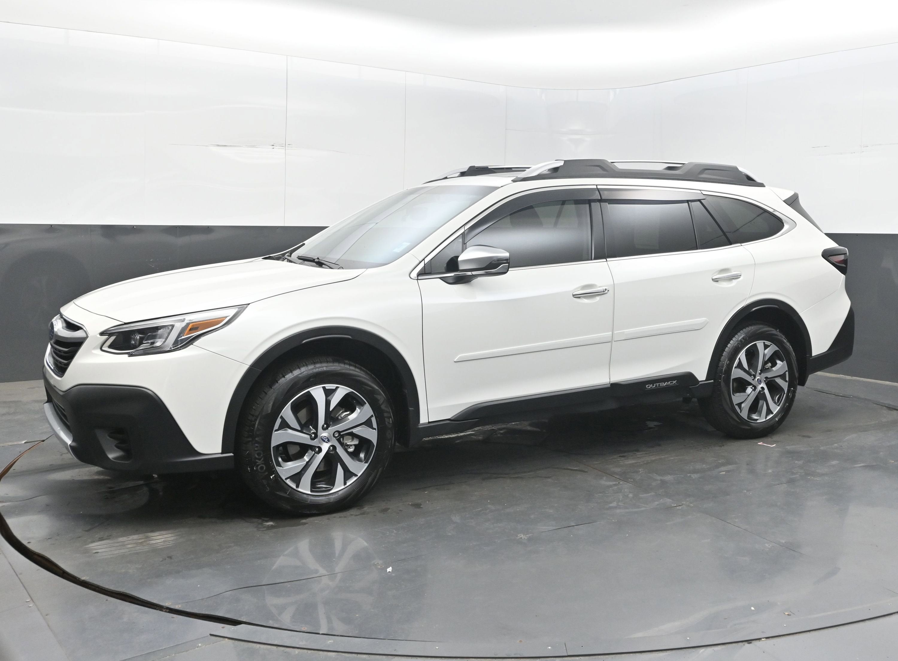 2022 Subaru Outback Touring XT