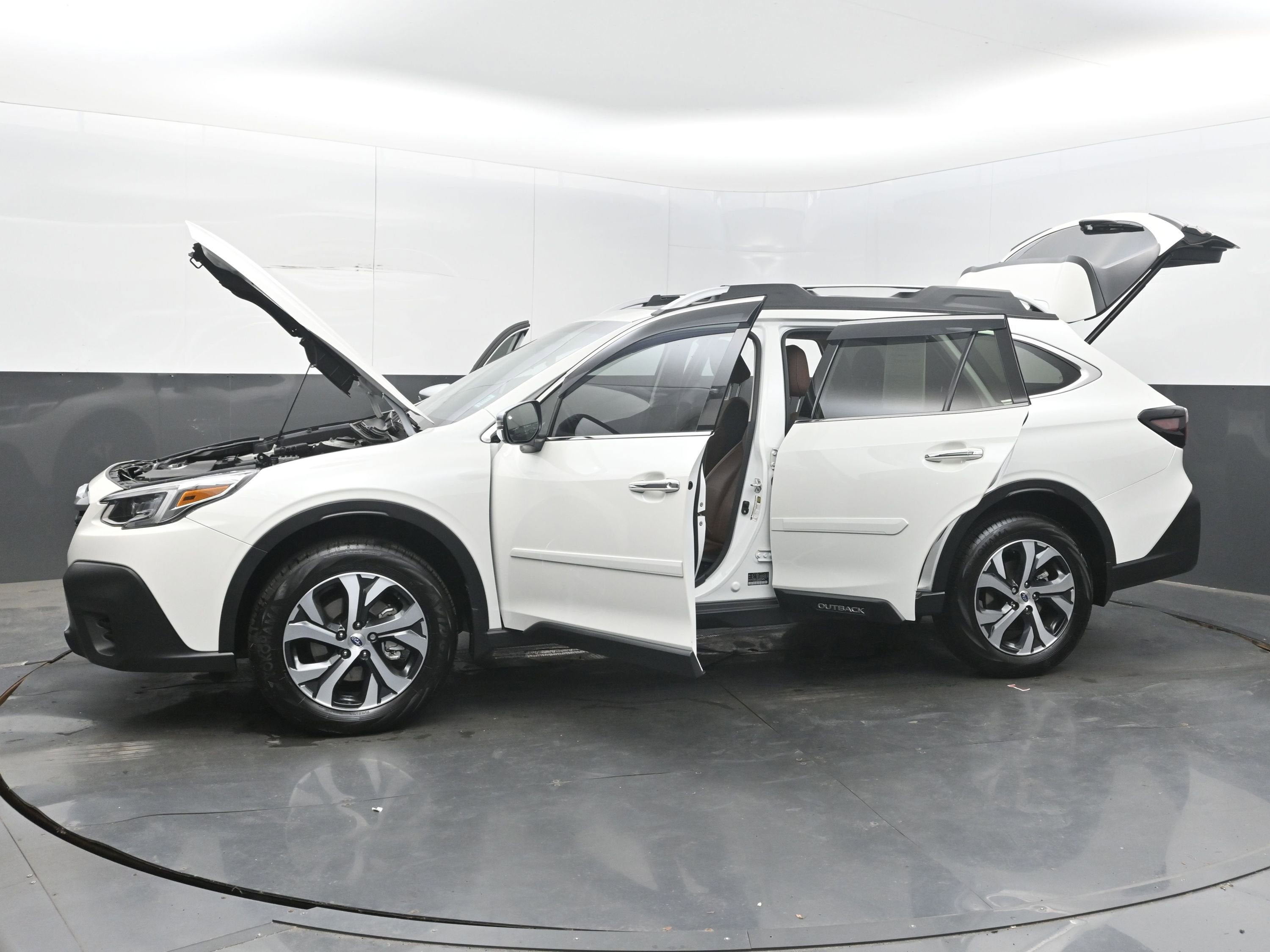 2022 Subaru Outback Touring XT