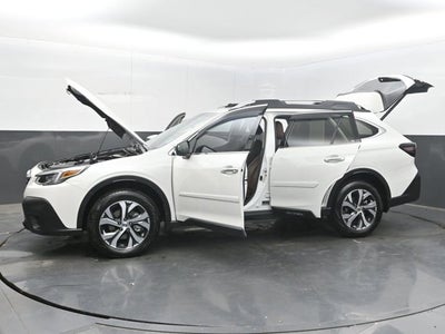 2022 Subaru Outback Touring XT