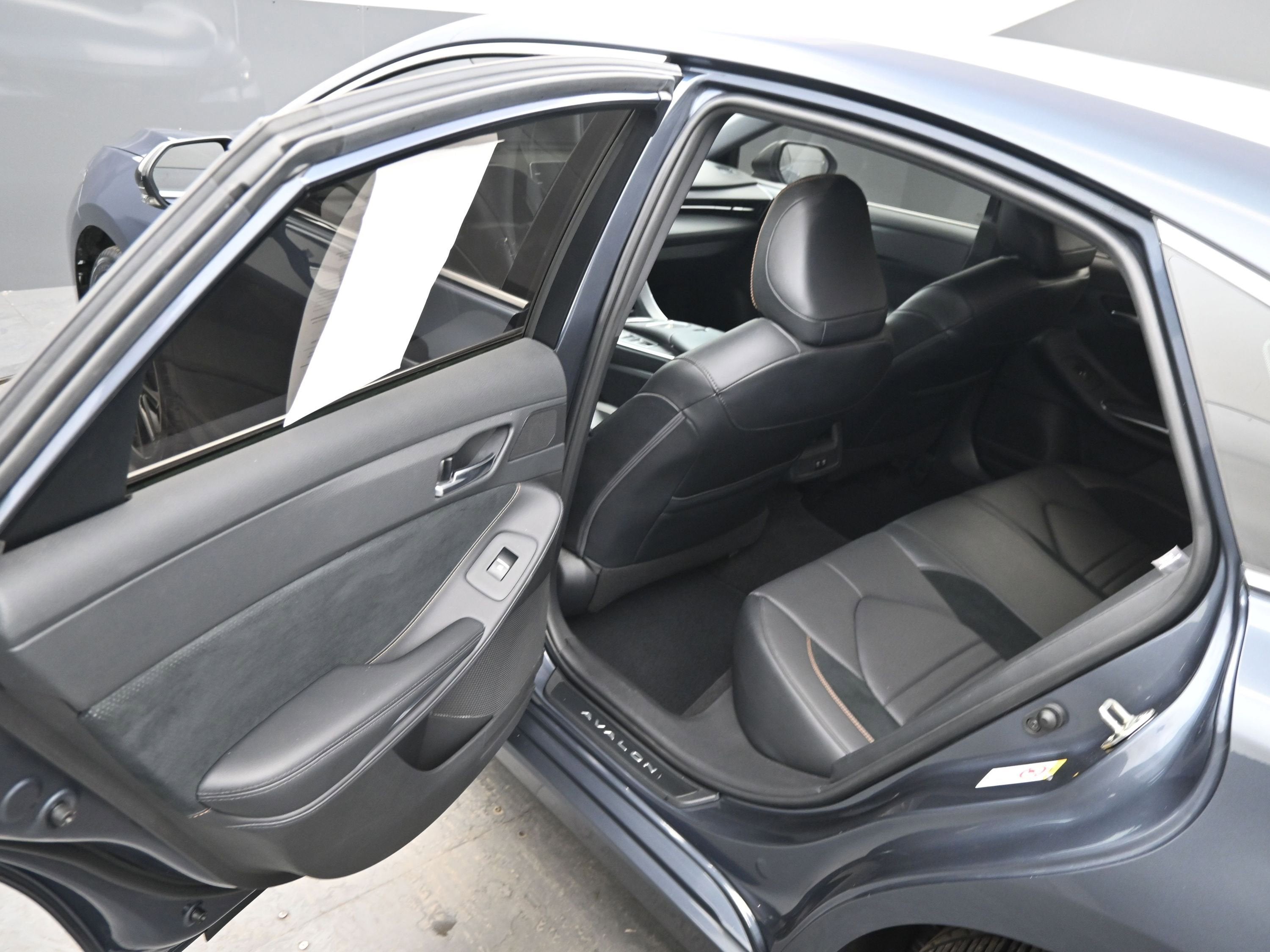 2019 Toyota Avalon XSE