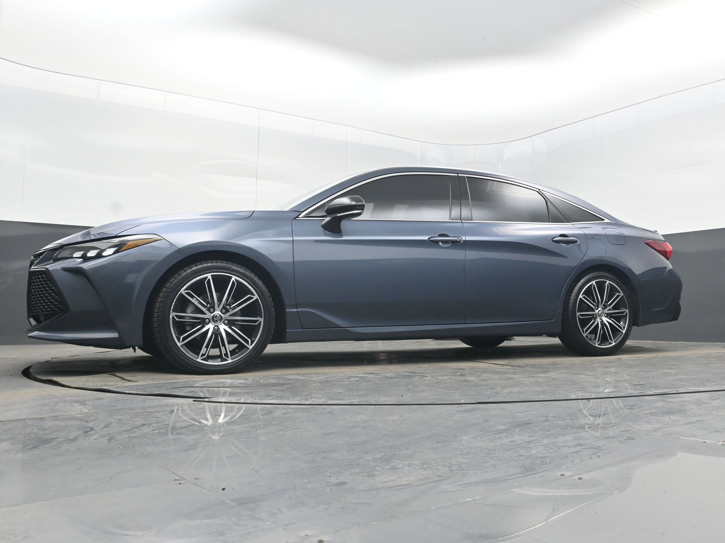 2019 Toyota Avalon XSE