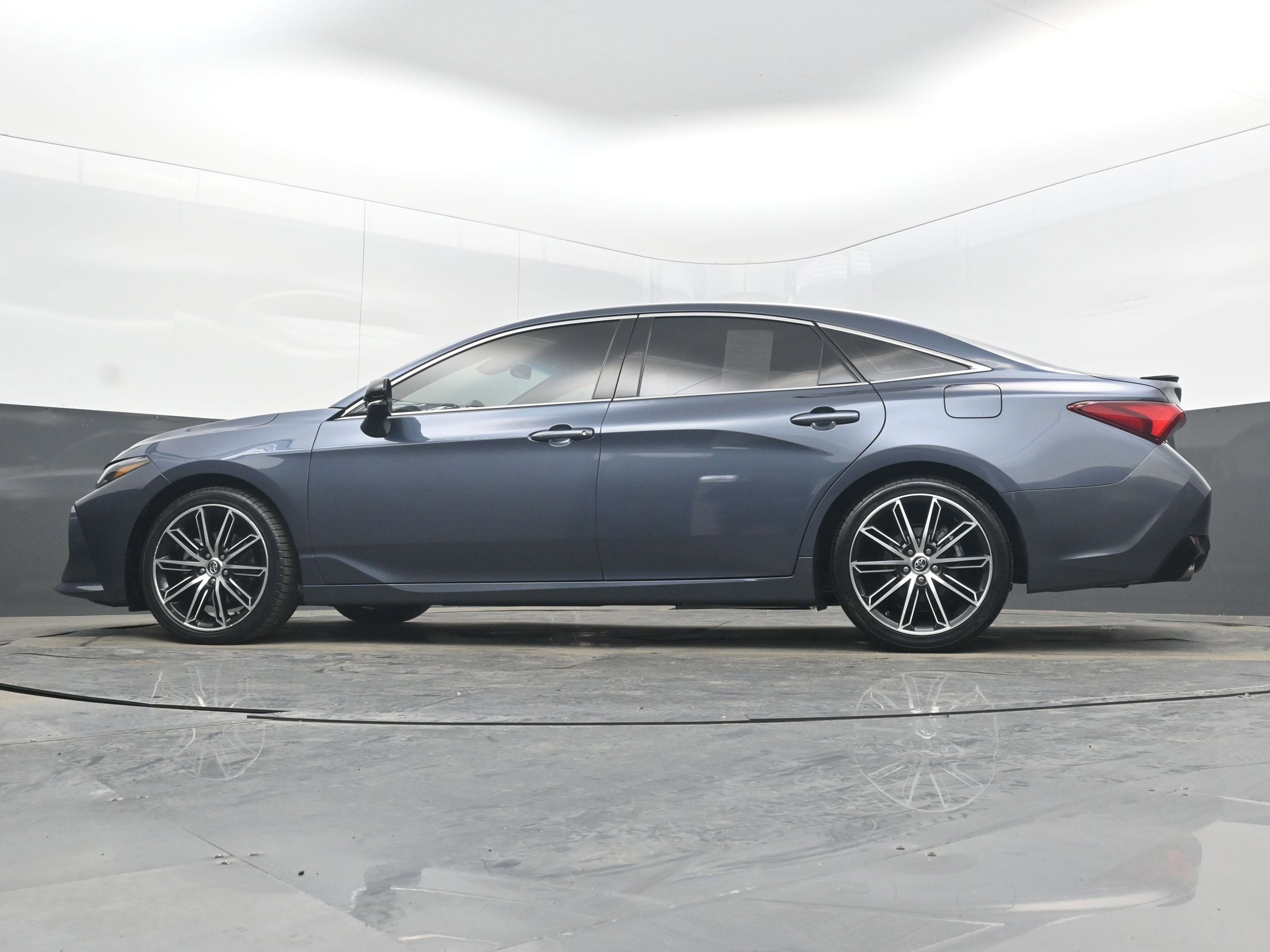 2019 Toyota Avalon XSE