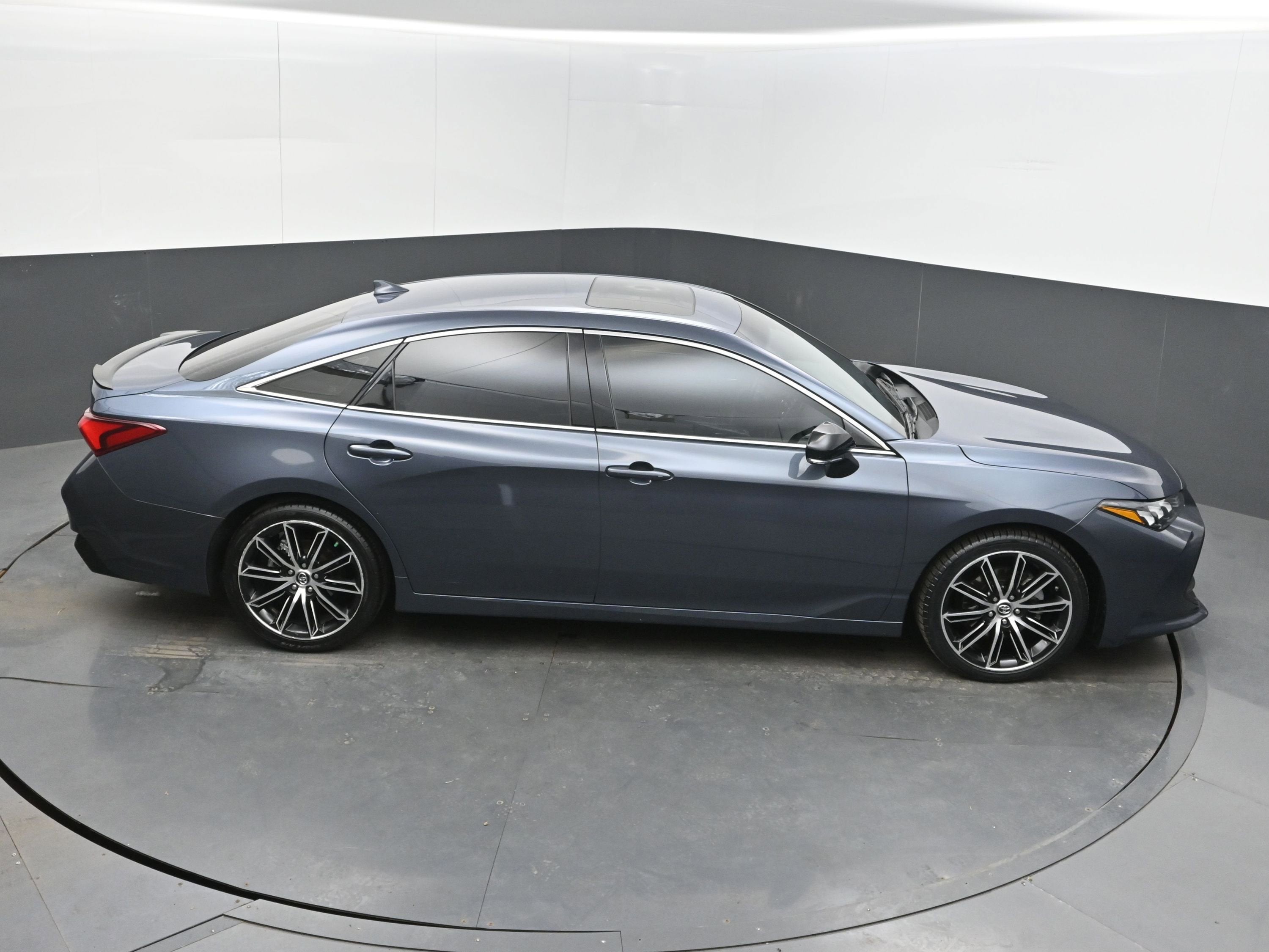 2019 Toyota Avalon XSE