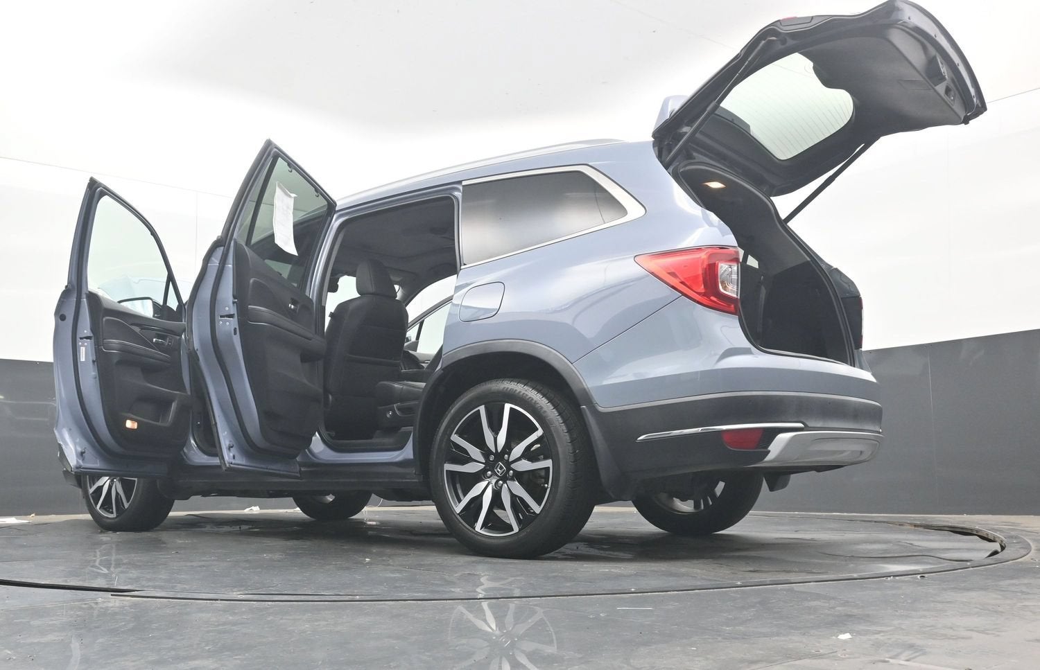 2022 Honda Pilot Touring 7-Passenger