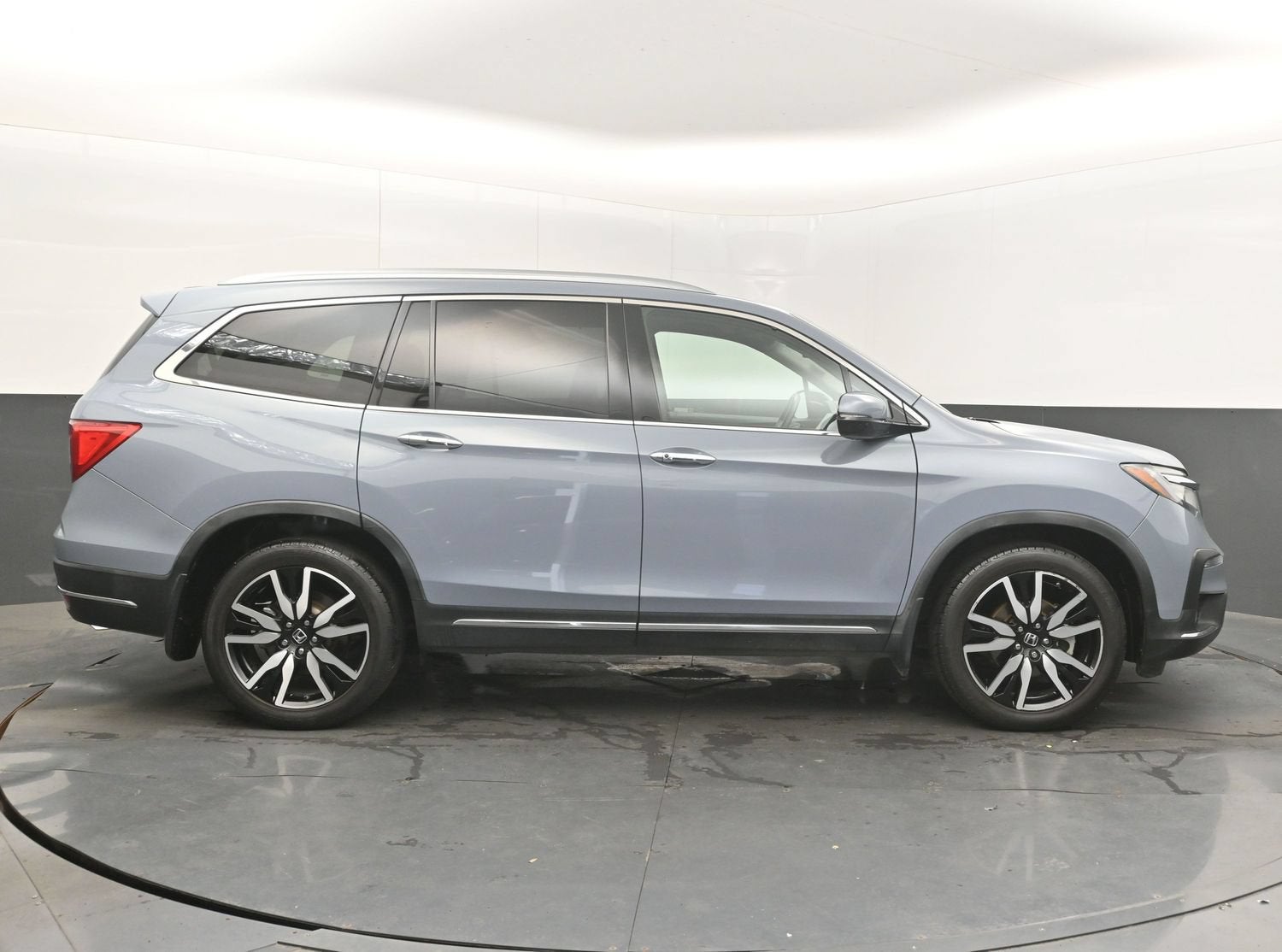 2022 Honda Pilot Touring 7-Passenger