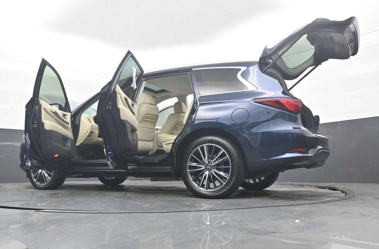 2017 INFINITI QX60 Base
