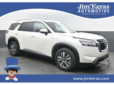 2024 Nissan Pathfinder SL