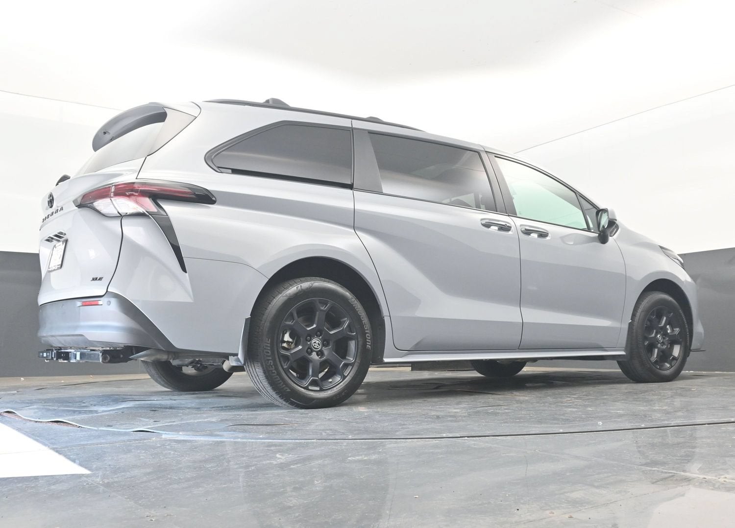 2025 Toyota Sienna Woodland Edition