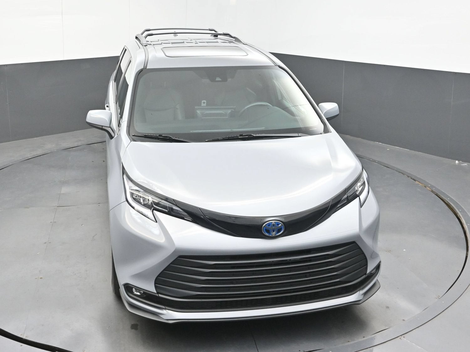 2025 Toyota Sienna Woodland Edition