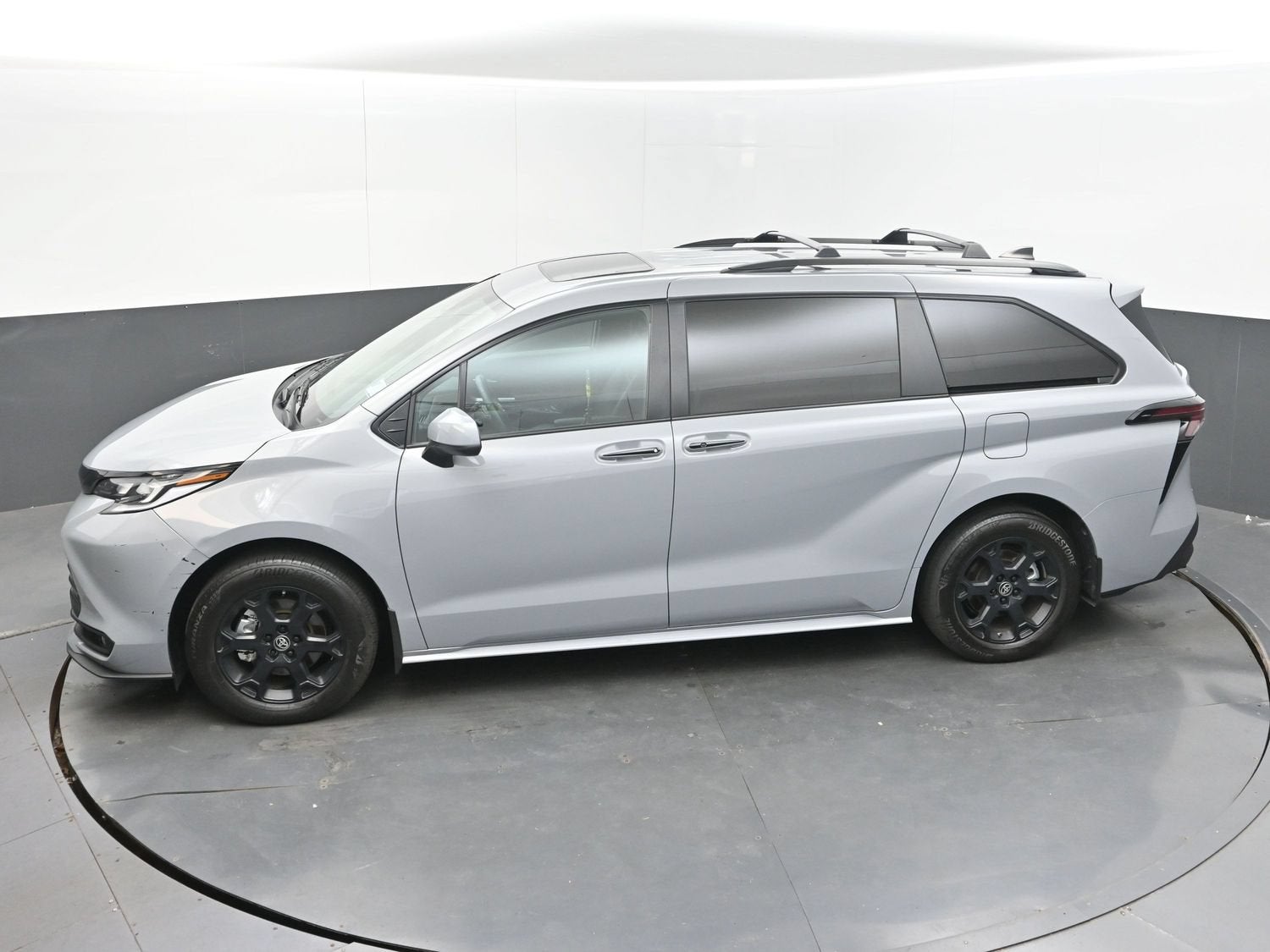 2025 Toyota Sienna Woodland Edition