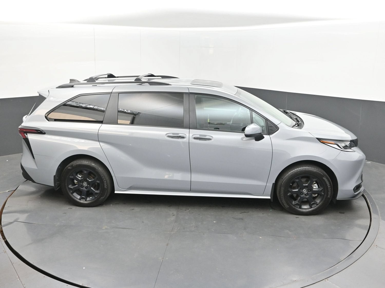 2025 Toyota Sienna Woodland Edition