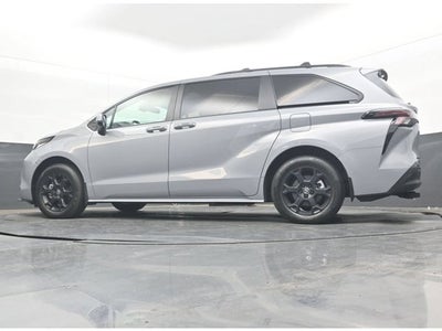 2025 Toyota Sienna Woodland Edition
