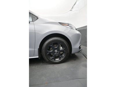 2025 Toyota Sienna Woodland Edition