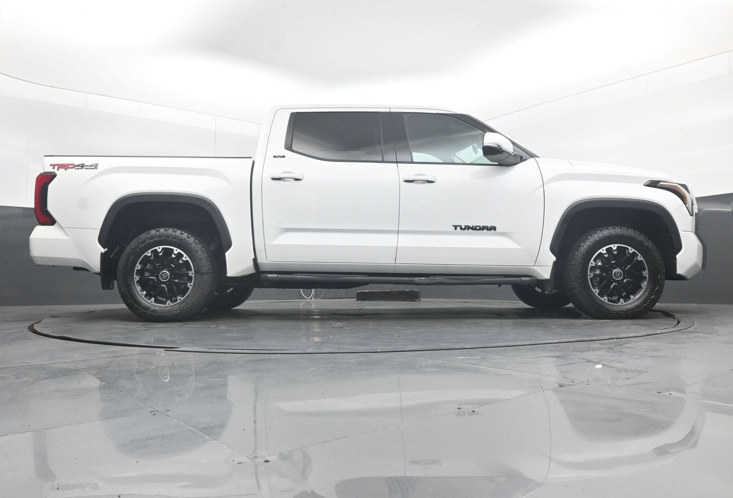 2023 Toyota Tundra 4WD SR5
