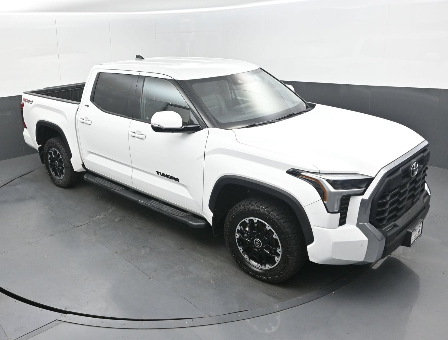 2023 Toyota Tundra 4WD SR5