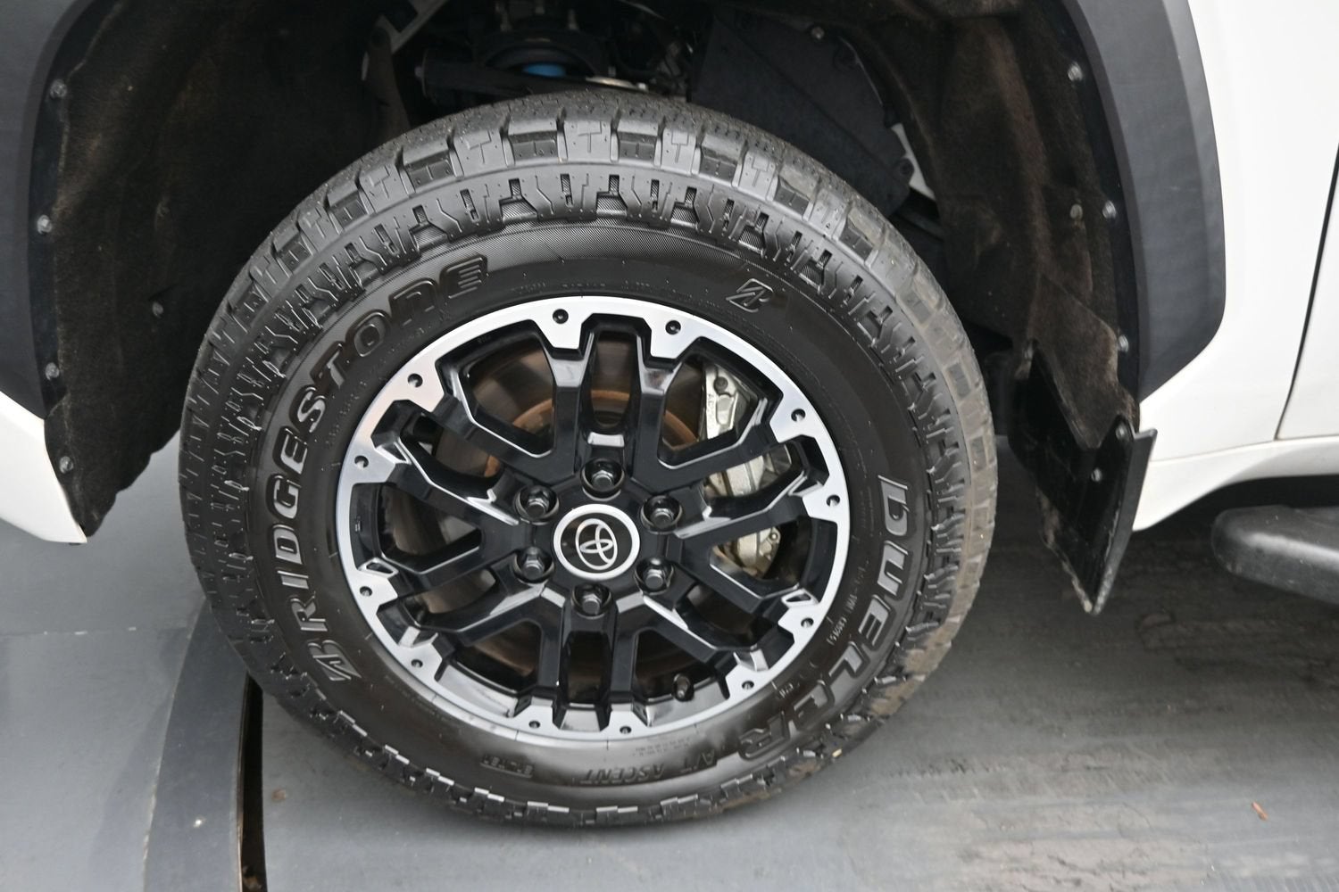 2023 Toyota Tundra 4WD SR5