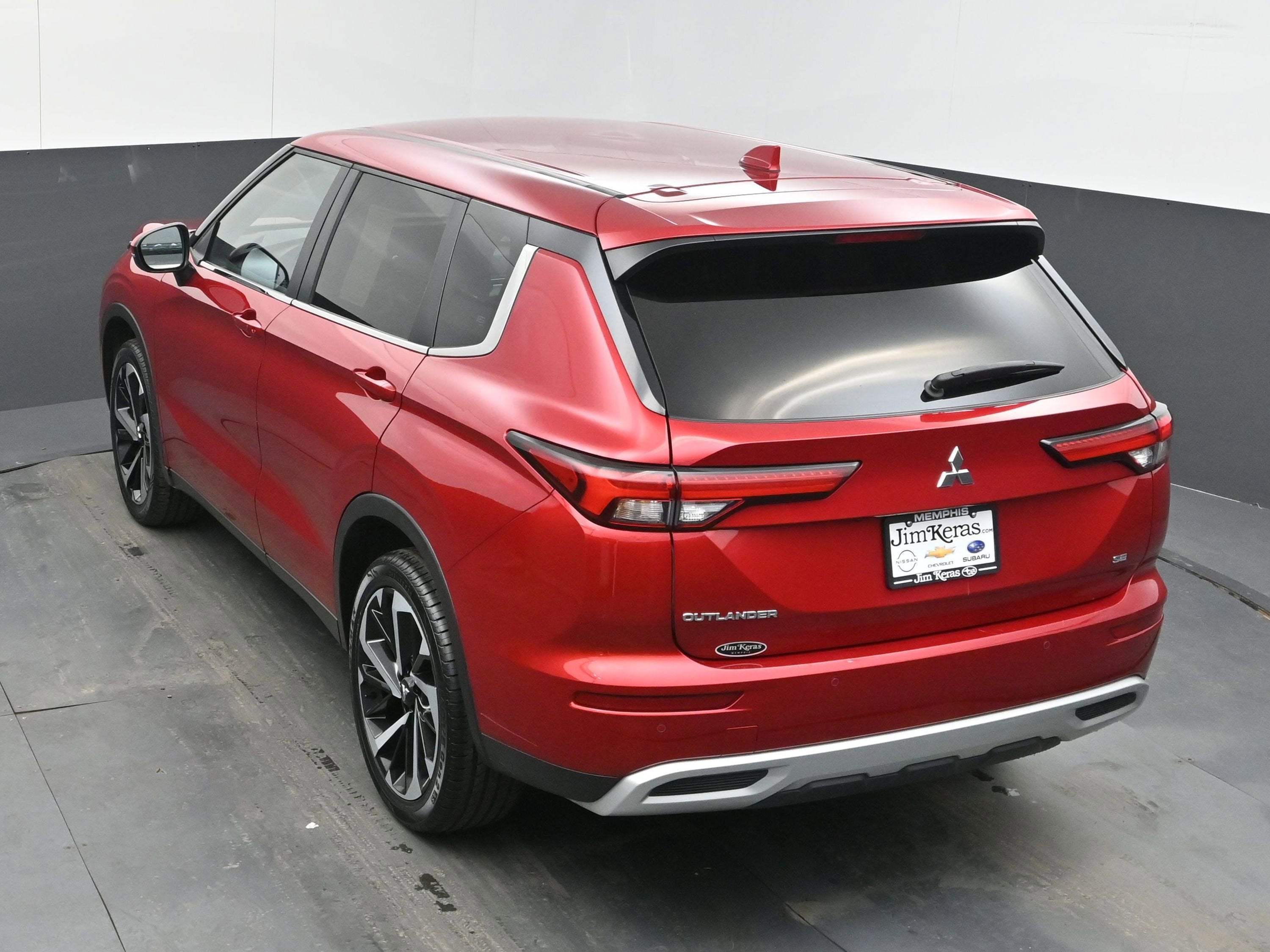2024 Mitsubishi Outlander SE