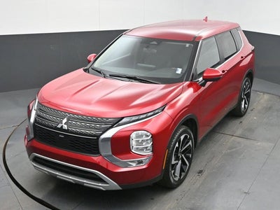2024 Mitsubishi Outlander SE