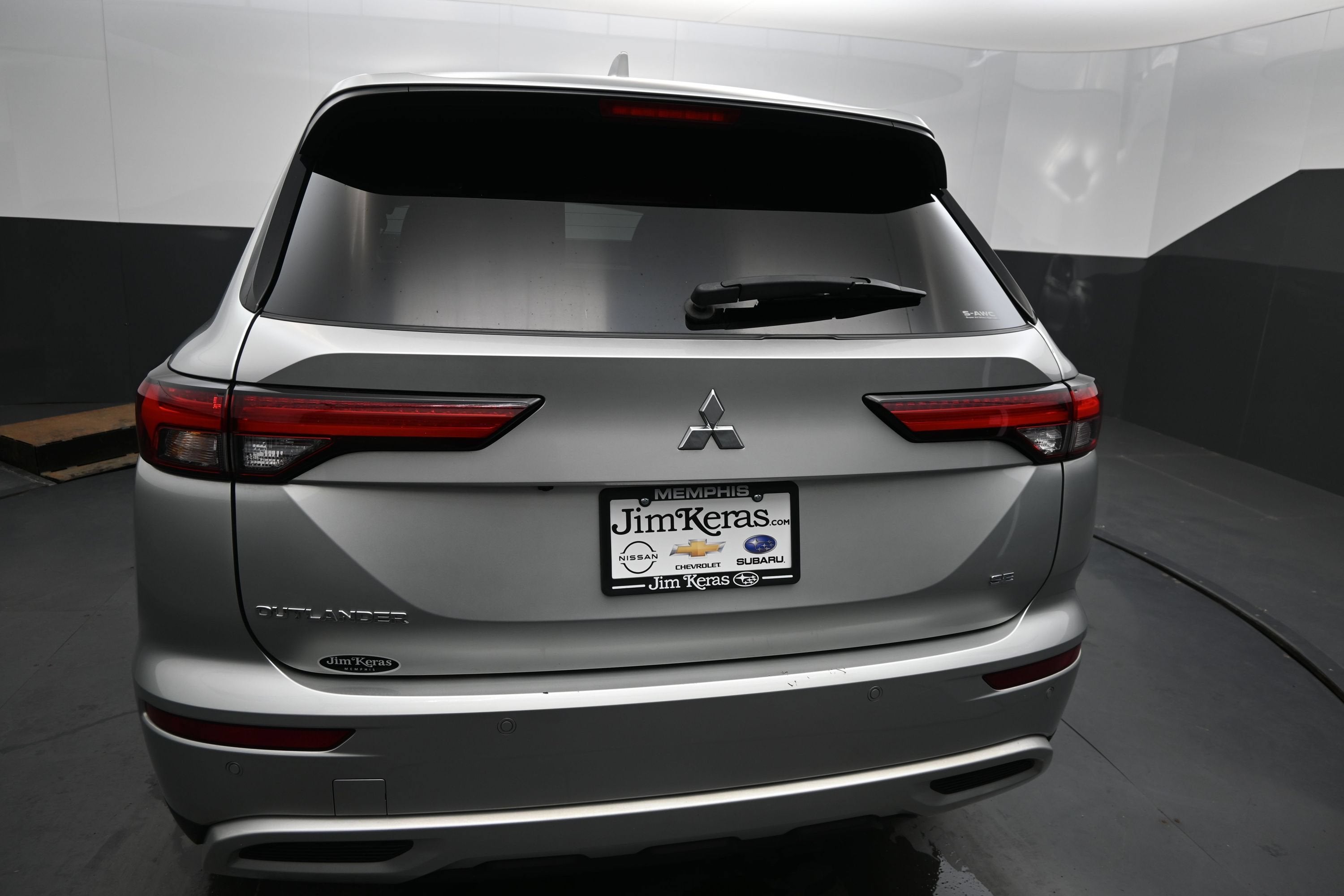 2023 Mitsubishi Outlander SE