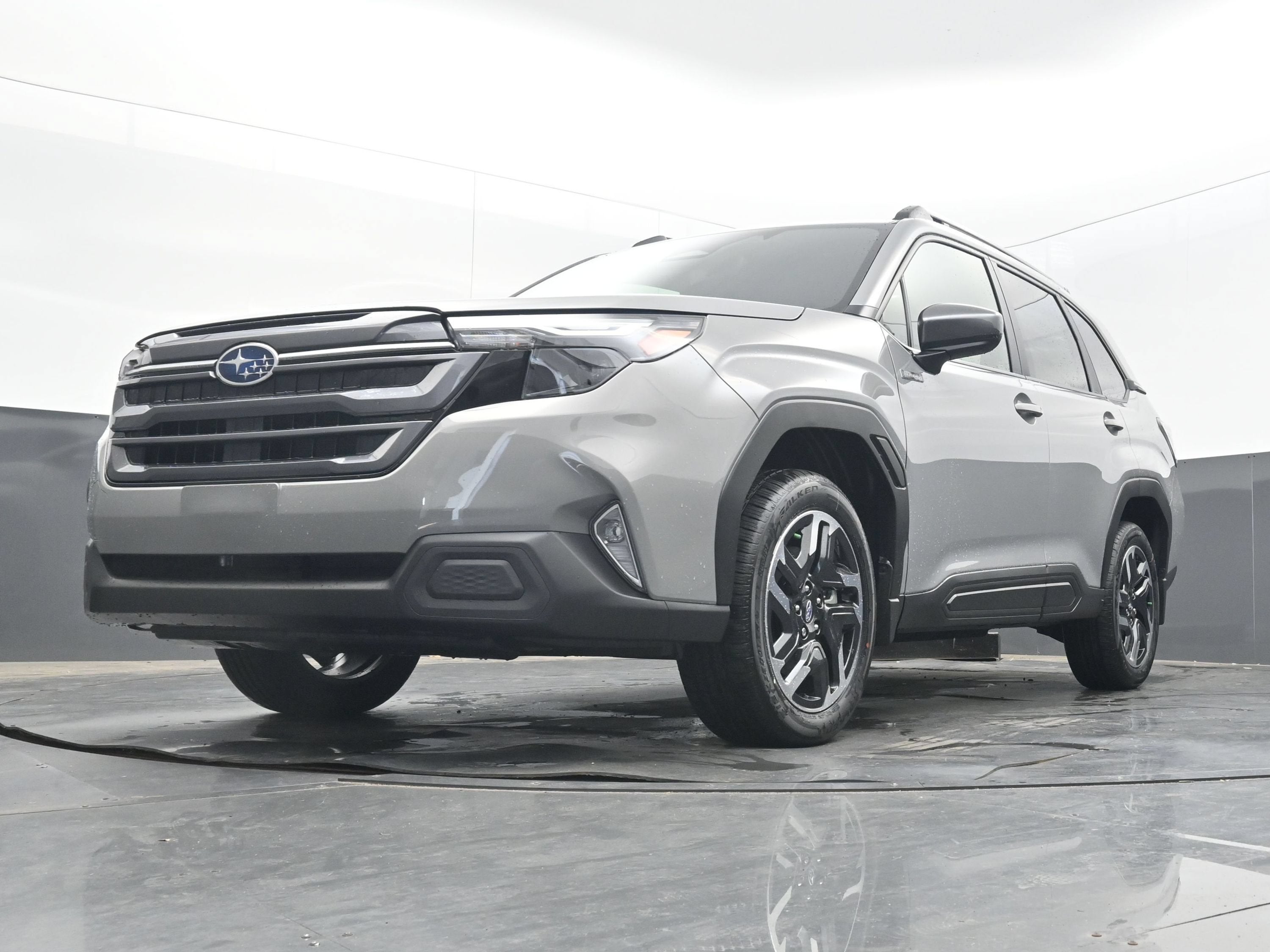 2025 Subaru Forester Premium Hybrid