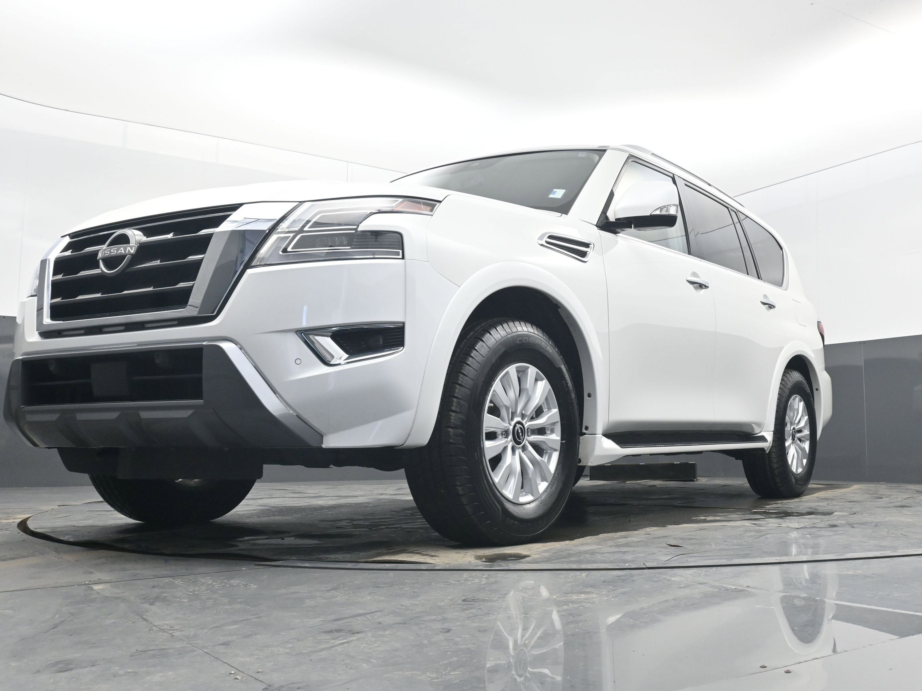 2024 Nissan Armada SV