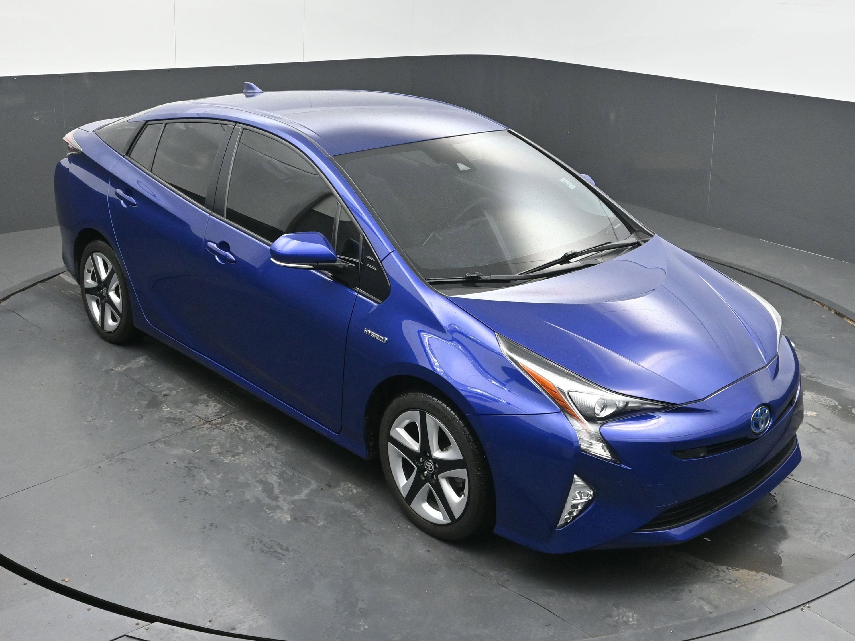 2017 Toyota Prius Three Touring