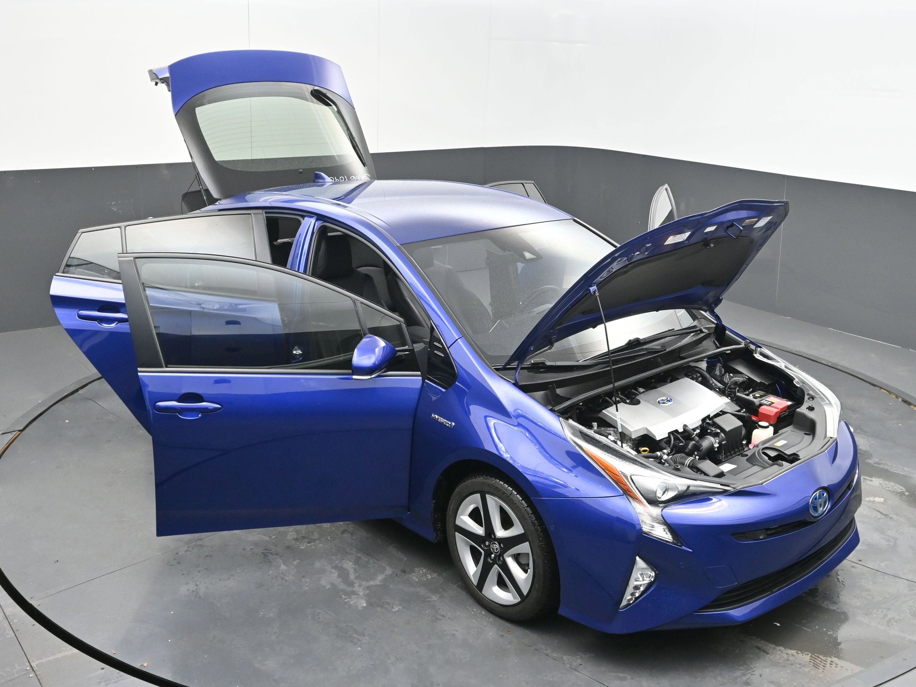 2017 Toyota Prius Three Touring