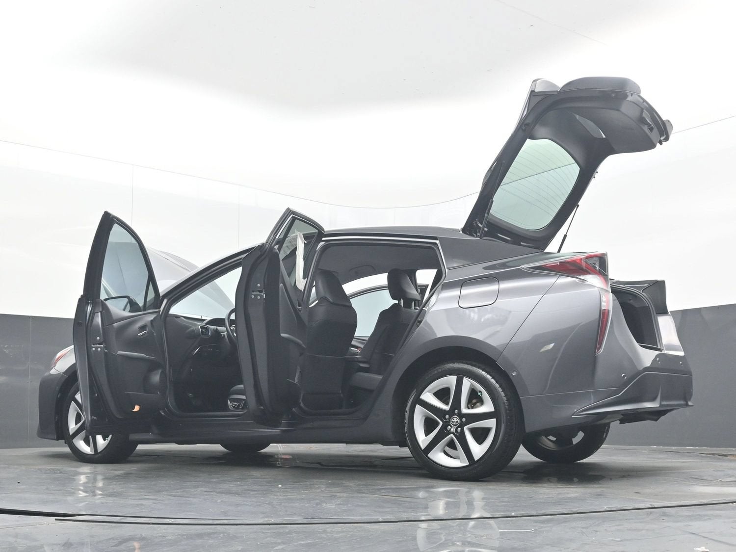 2017 Toyota Prius Four Touring